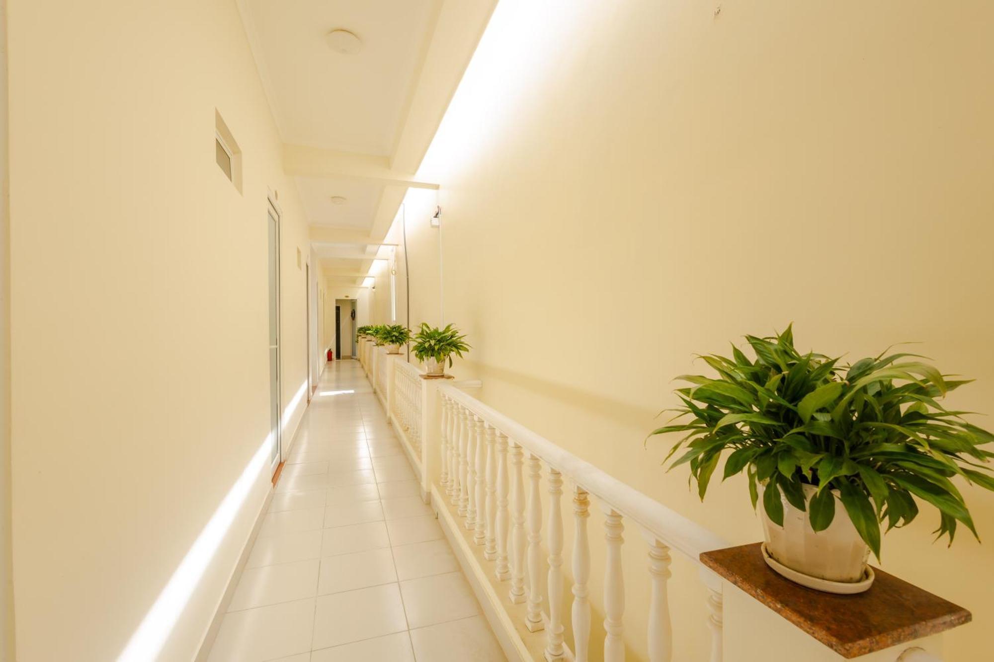T&T Hotel And Spa Дуонг-Донг Экстерьер фото