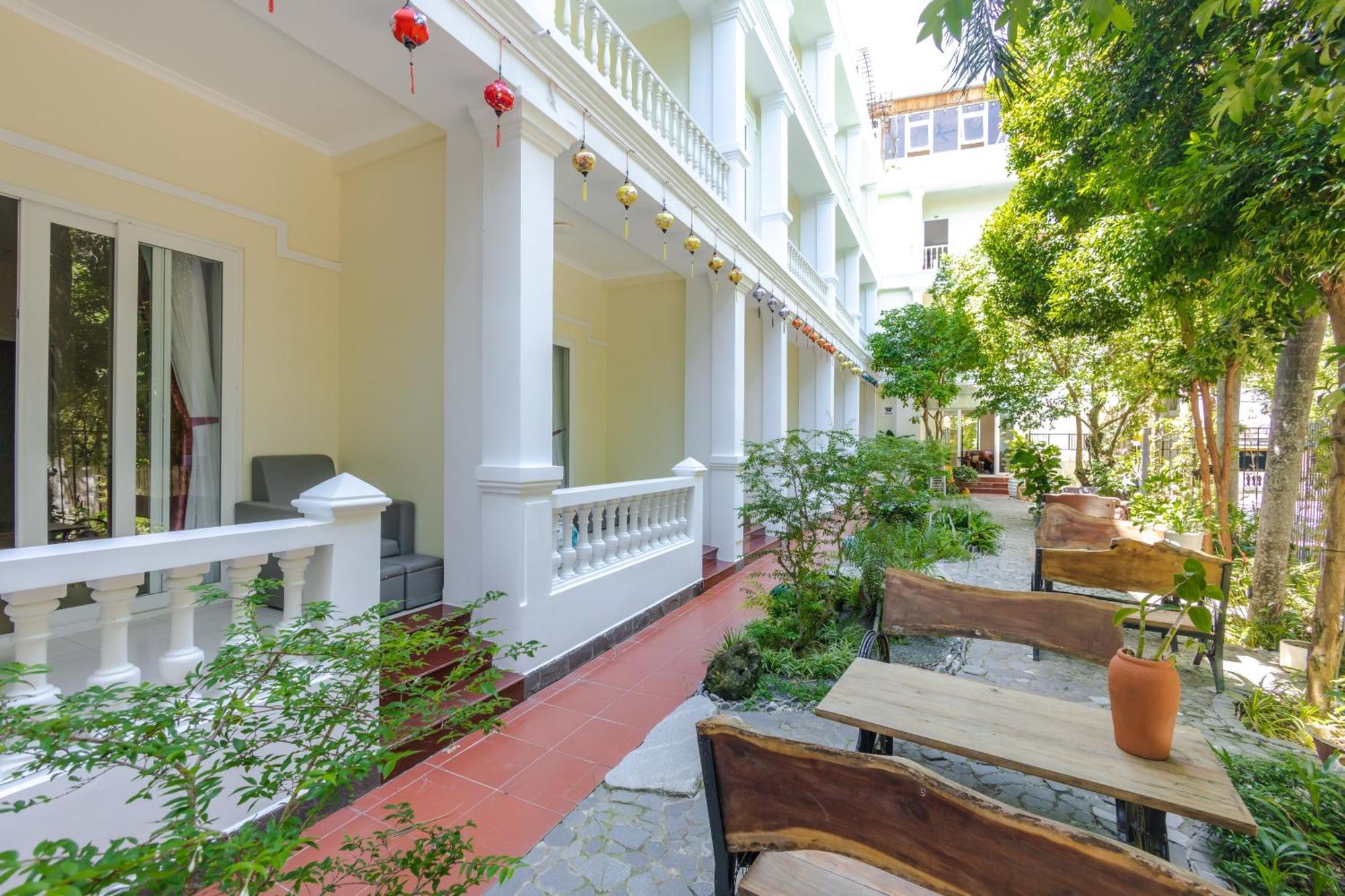 T&T Hotel And Spa Дуонг-Донг Экстерьер фото